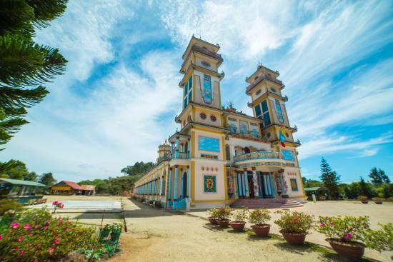 Temple Cao Dai